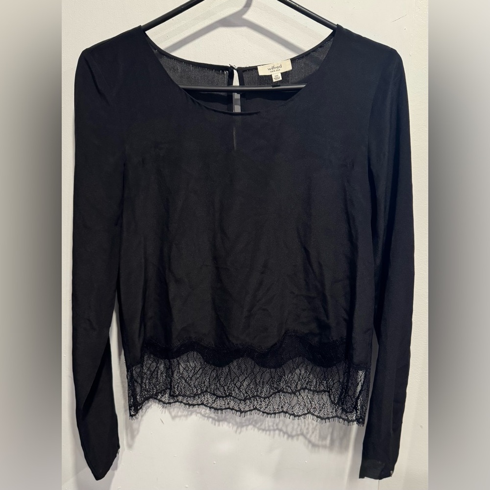 Wilfred 💯 silk long sleeve blouse lace bottom trim office party romantic XXS